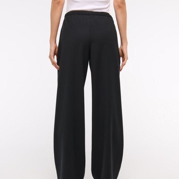 NWT Abercrombie Menswear Pull-On Pant in Black - size small SHORT - Picture 3 of 6